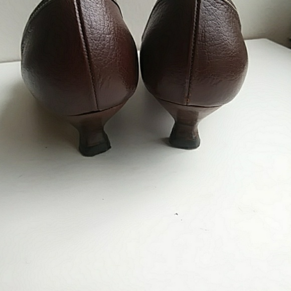 PRADA LOW HEEL STURDY BROWN SHOES, 7 - Picture 5 of 6